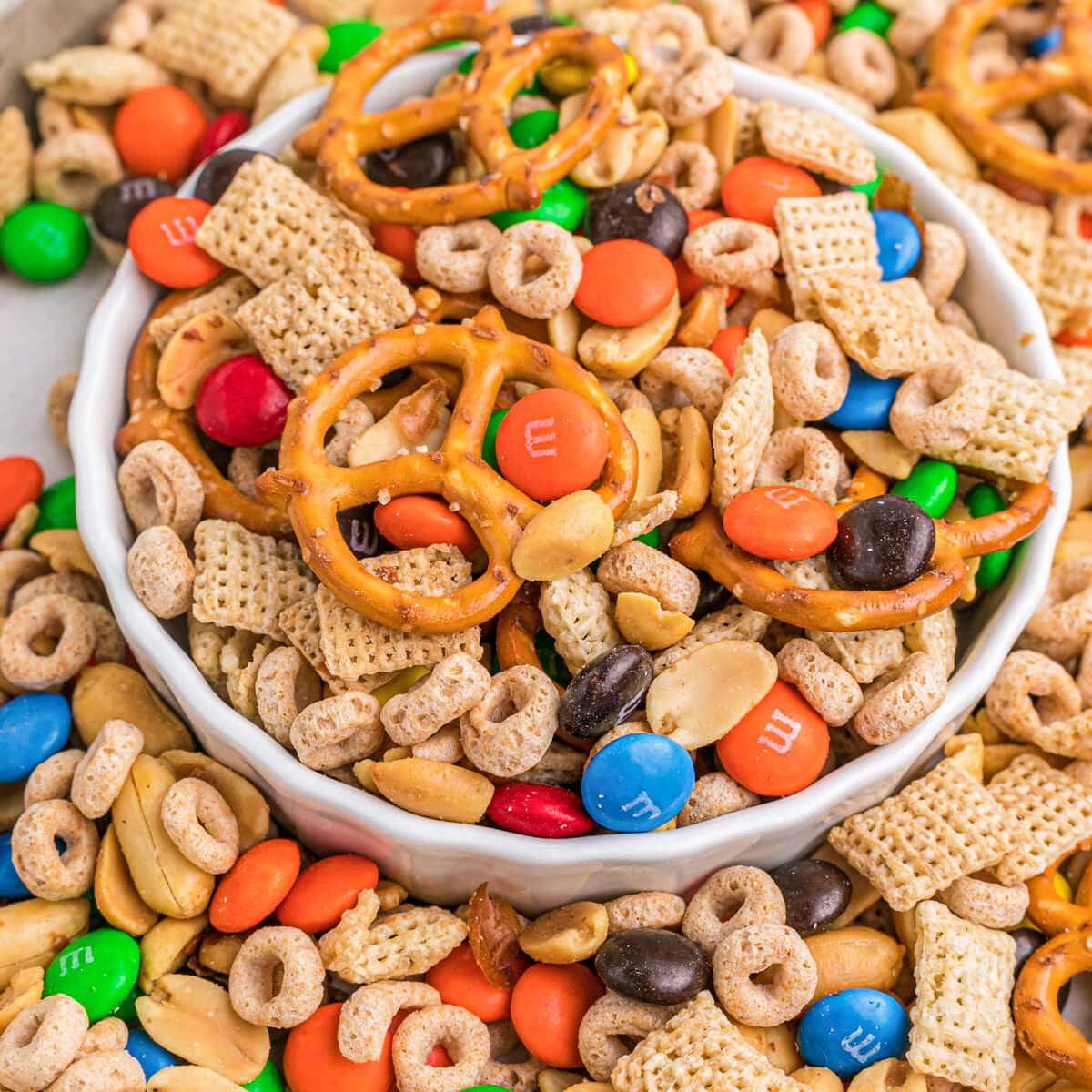 sweet-and-salty-chex-mix-no-bake-lil-luna