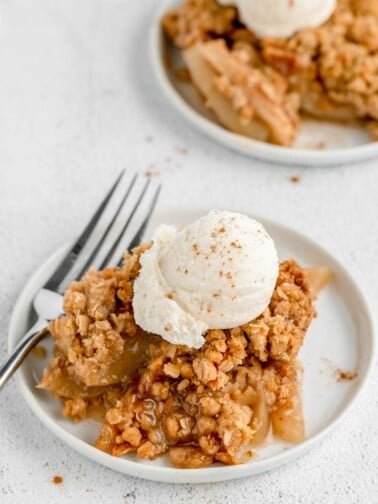 Best-Ever Apple Cobbler Recipe (+VIDEO) | Lil' Luna