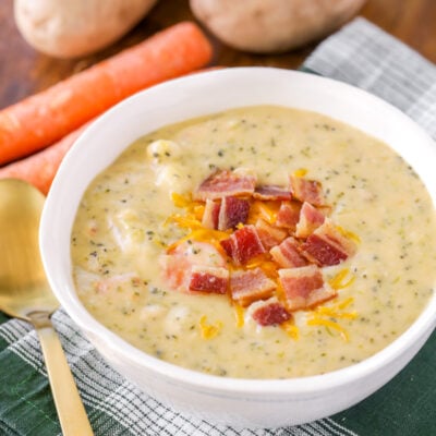 Broccoli Potato Soup {Quick & Cheesy!} +VIDEO | Lil' Luna