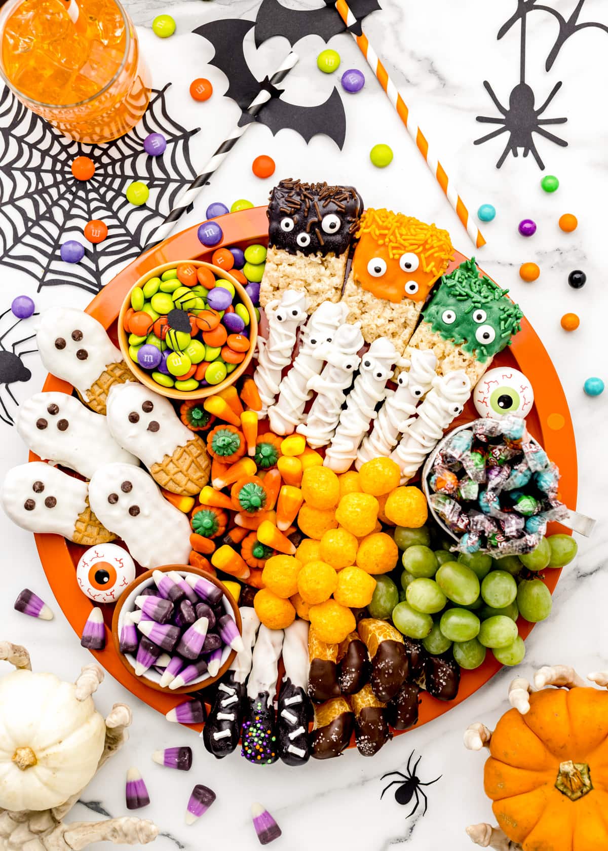 Halloween Candy Charcuterie Board {Sweet + Spooky!} | Lil' Luna