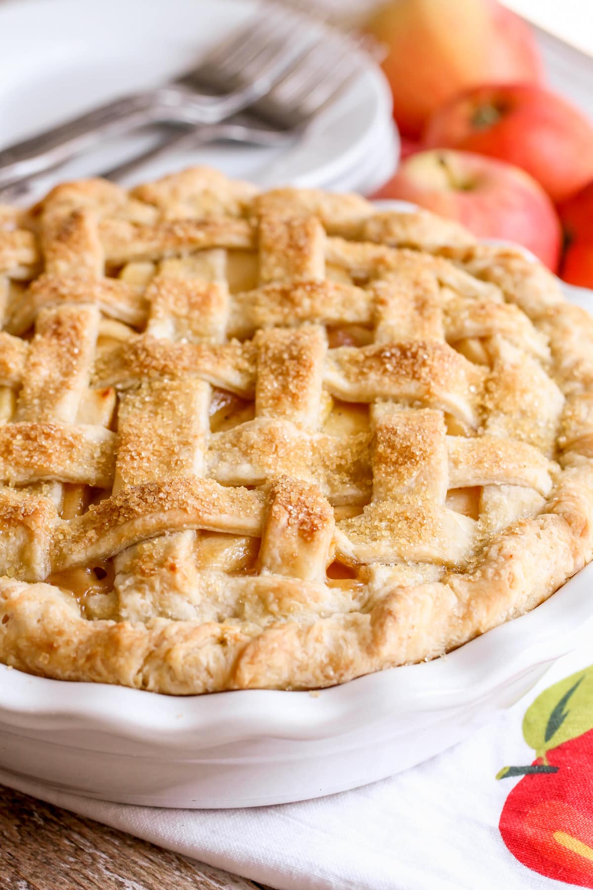 Homemade Apple Pie recipe close up image served in a pie dish.