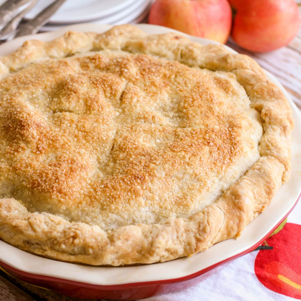The best homemade apple pie recipe close up image.
