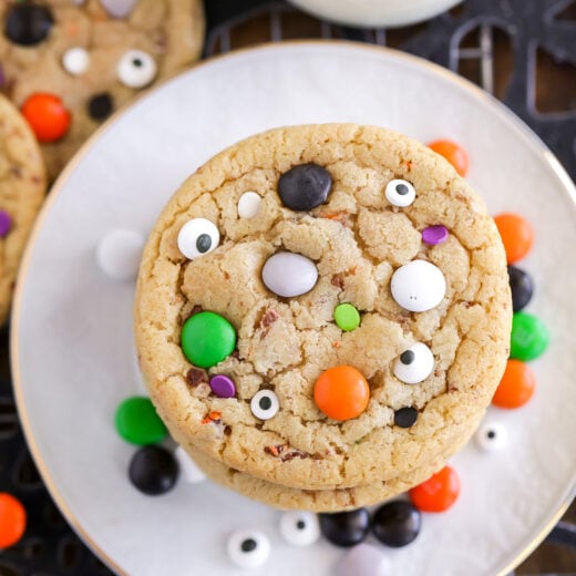 Easy Halloween Cookies {Easy + Festive} | Lil' Luna