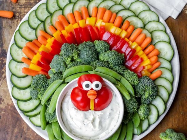 A veggie turkey tray with dip.