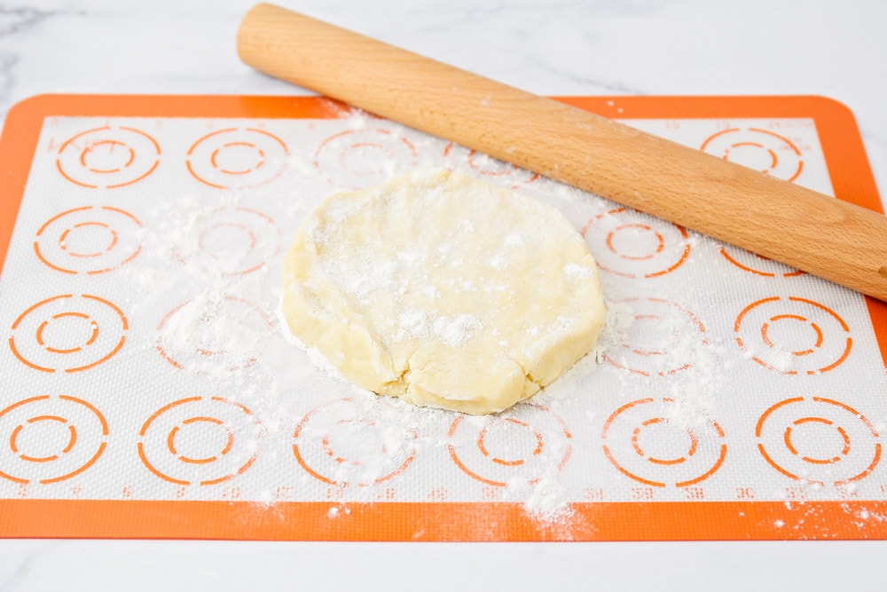 Homemade pie crust how to image.