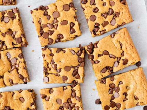 EASY Sheet Pan Chocolate Chip Cookie Bars Recipe