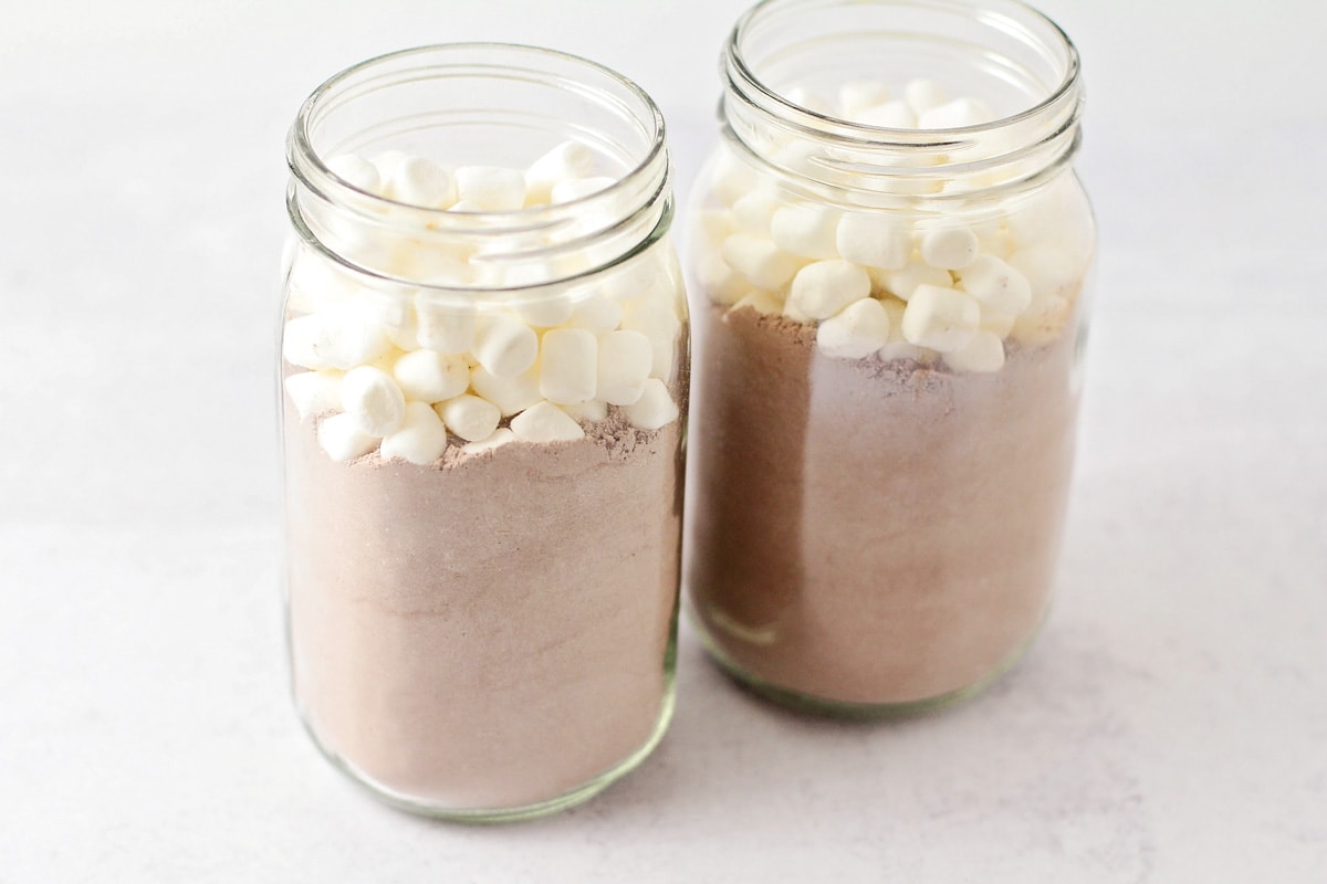 Peppermint Hot Cocoa Gift Jars - Artful Homemaking