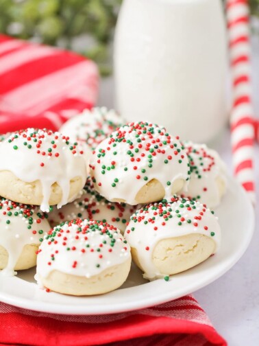 Classic Christmas Sugar Cookies | Lil' Luna