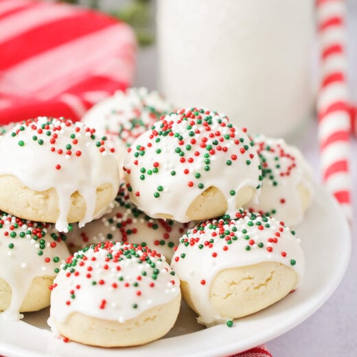 Classic Italian Christmas Cookies | Lil' Luna