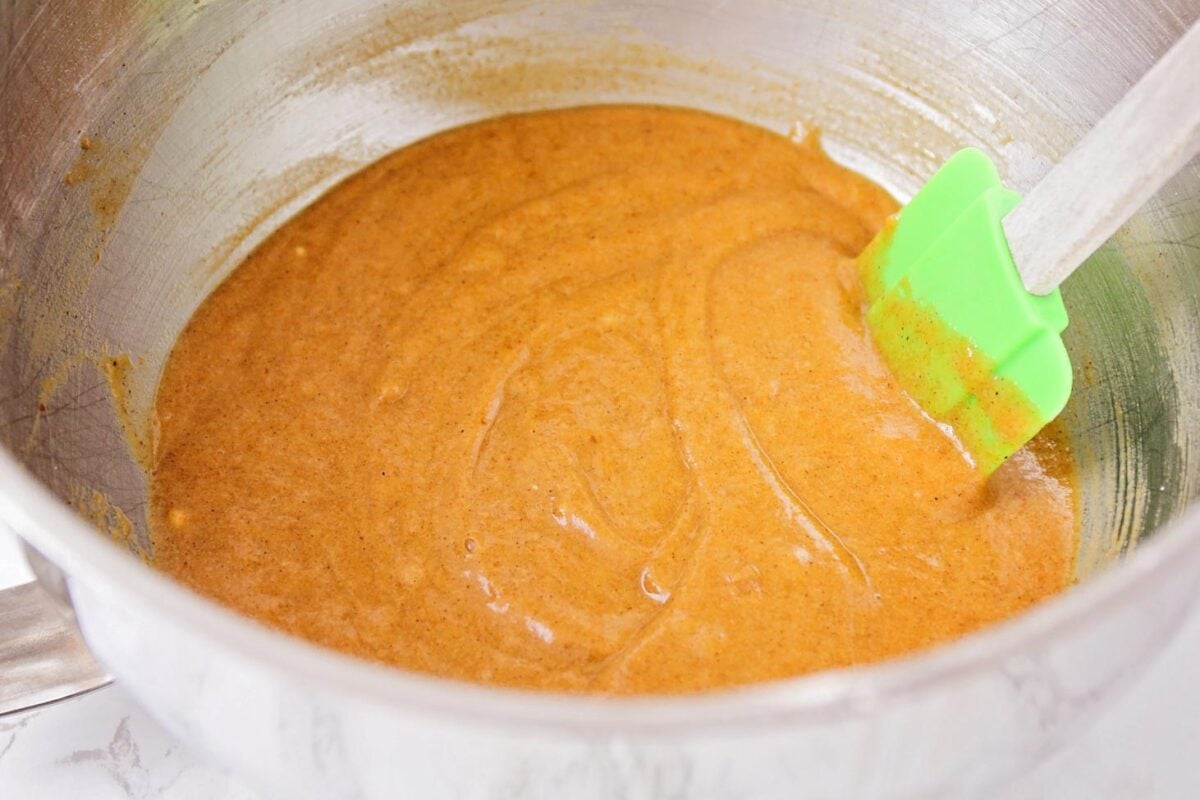 Libby's pumpkin roll batter in bowl.
