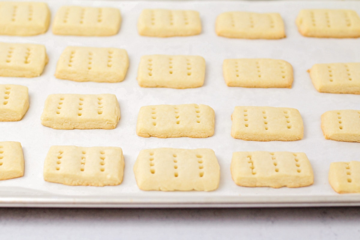 Easy Shortbread Cookies baked on a cookie sheet.