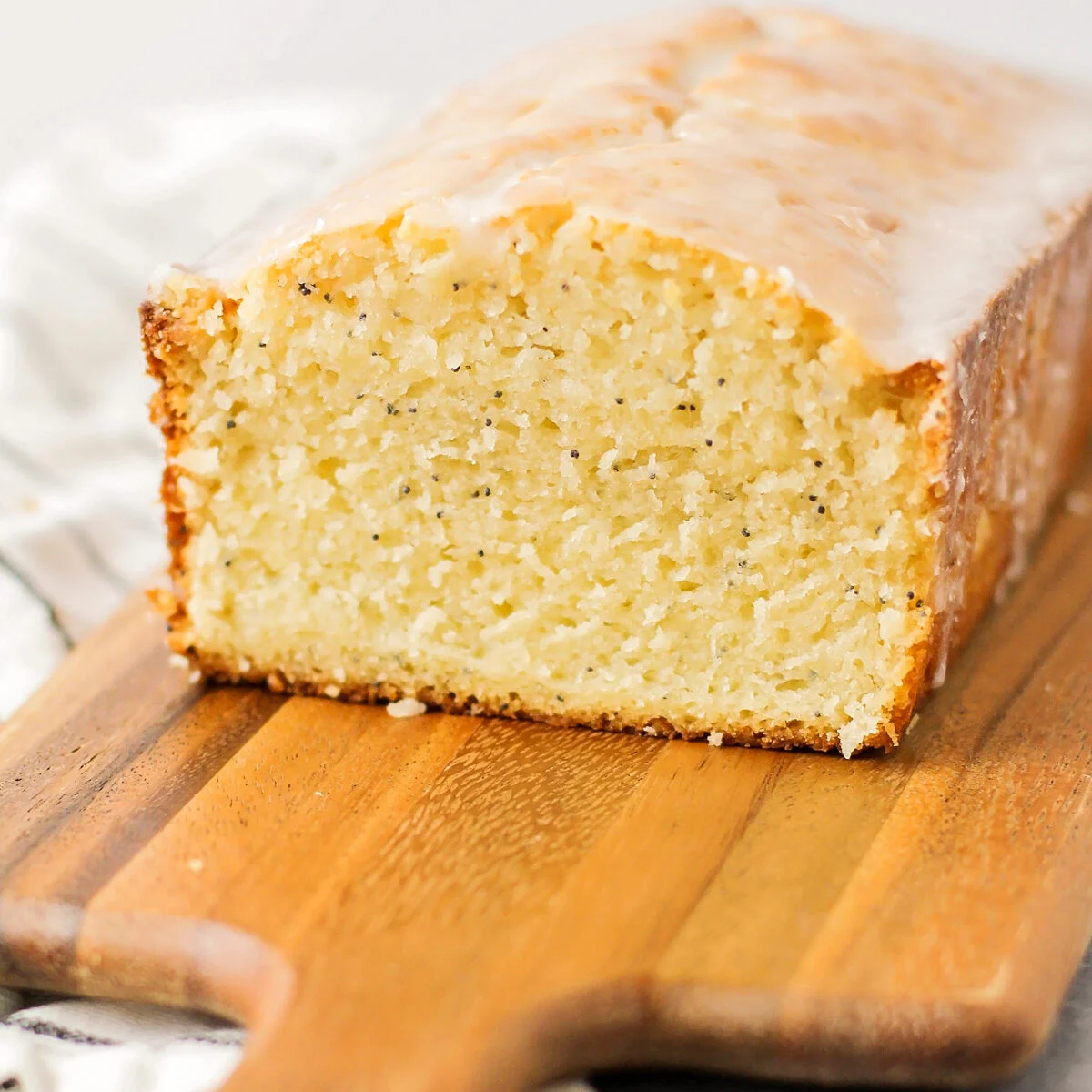 Glazed Almond Poppy Seed Bread {No Yeast} + VIDEO Lil' Luna