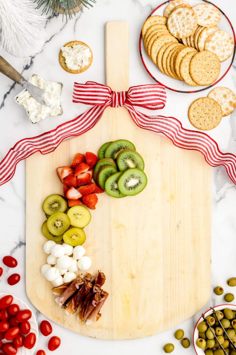 christmas charcuterie board simple