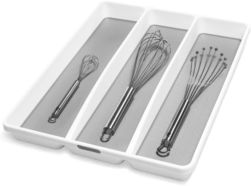 Kitchen Organization Ideas - Plastic organizer for larger utensils.