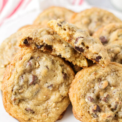 Nestlé Toll House Cookie Recipe {BEST-LOVED Cookie} | Lil'Luna