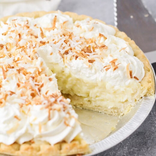 Classic Coconut Cream Pie {+VIDEO} | Lil' Luna