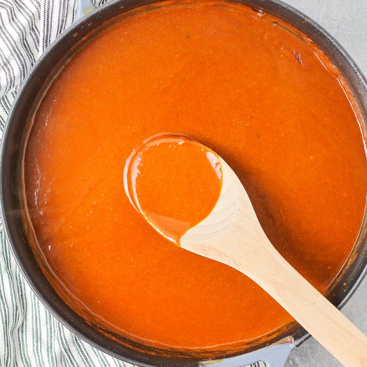 Homemade Enchilada Sauce Recipe {+VIDEO} Lil' Luna