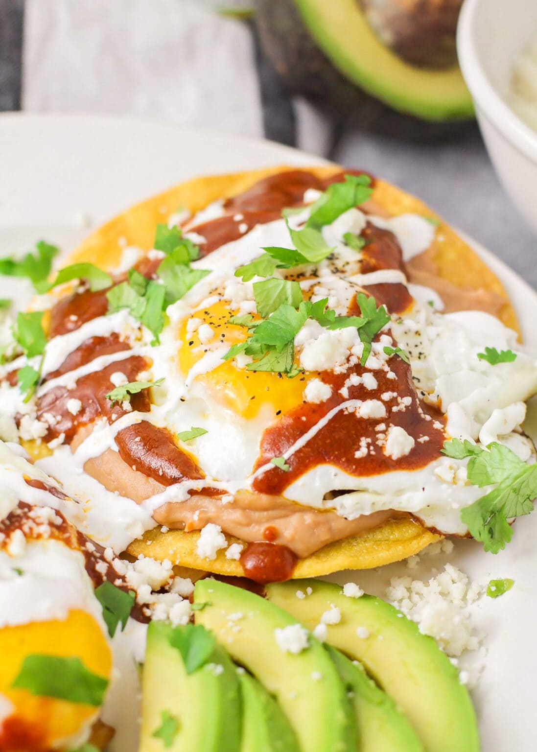 Huevos Rancheros Recipe {+VIDEO} | Lil' Luna