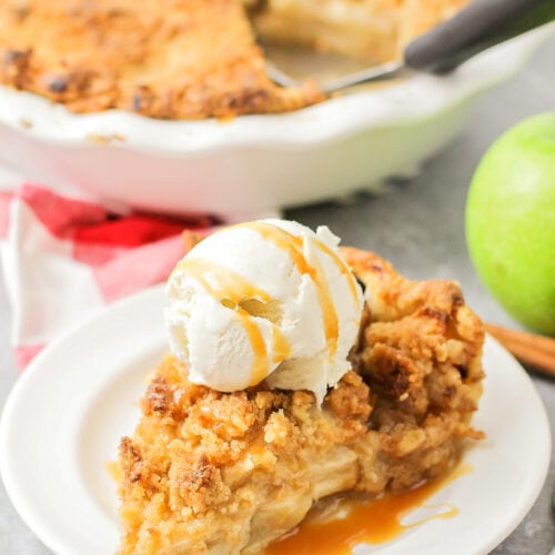 Easy Apple Crumble Pie | Lil' Luna