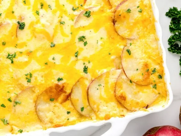 Close up of a pan of au gratin potatoes.
