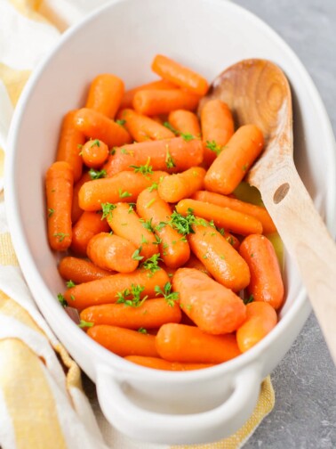 Easy Glazed Carrots Recipe {+VIDEO} | Lil' Luna