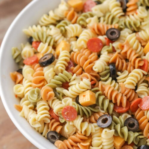 Quick + Easy Pasta Salad Recipe | Lil' Luna