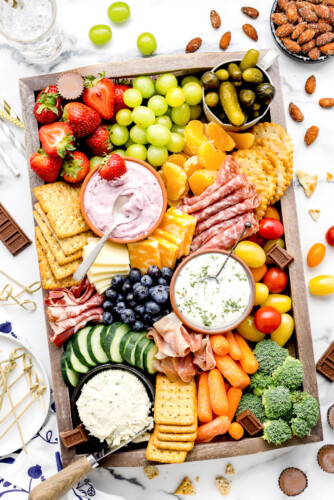 How to Make a Charcuterie Board For Any Party | Lil' Luna