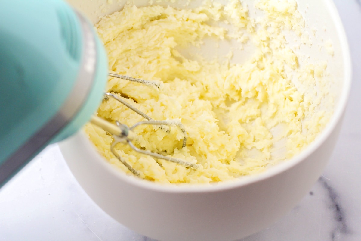 A bowl of butter whipped with sugar.