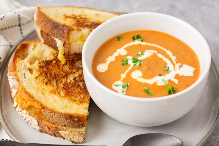 Grilled Cheese and Tomato Soup | Lil' Luna