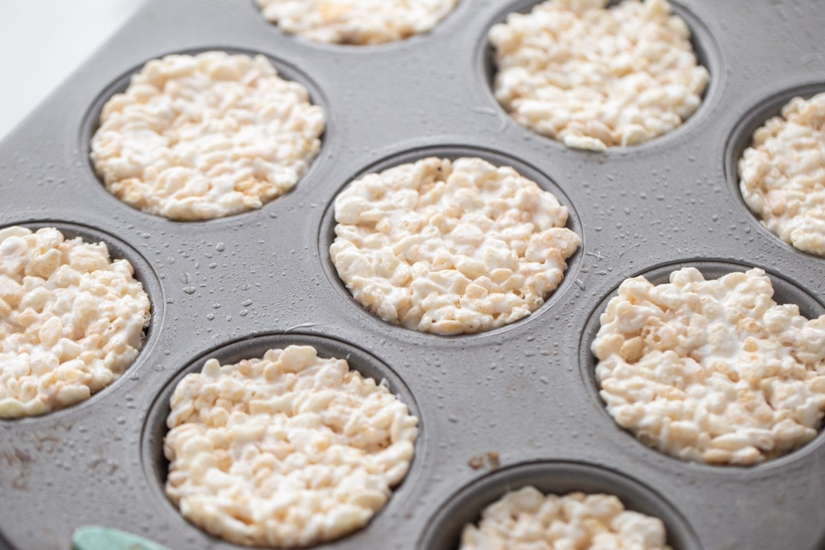 Rice Krispie treats put in mini muffin tins.