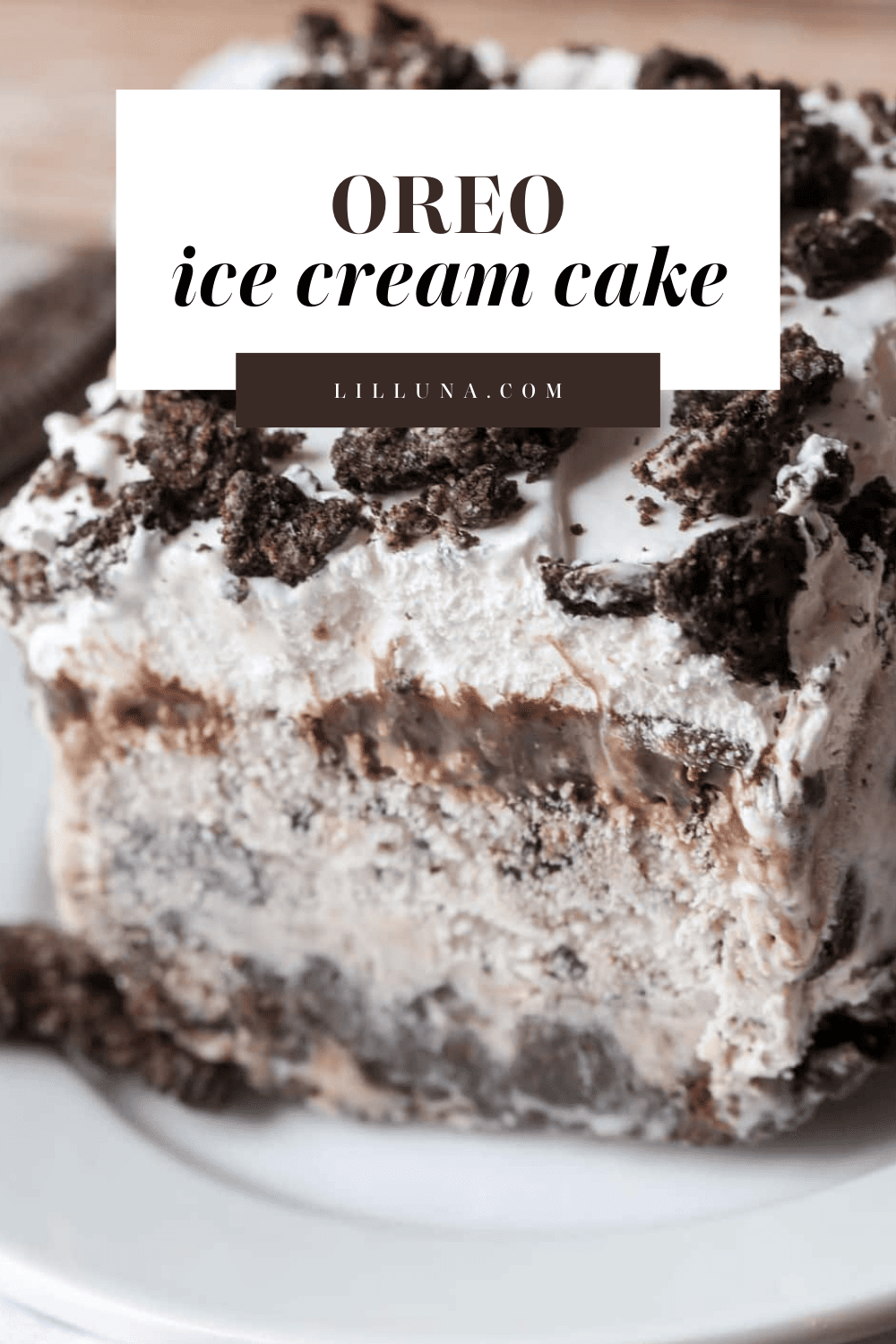 Oreo Ice Cream Cake {Just 5 Ingredients!} | Lil' Luna