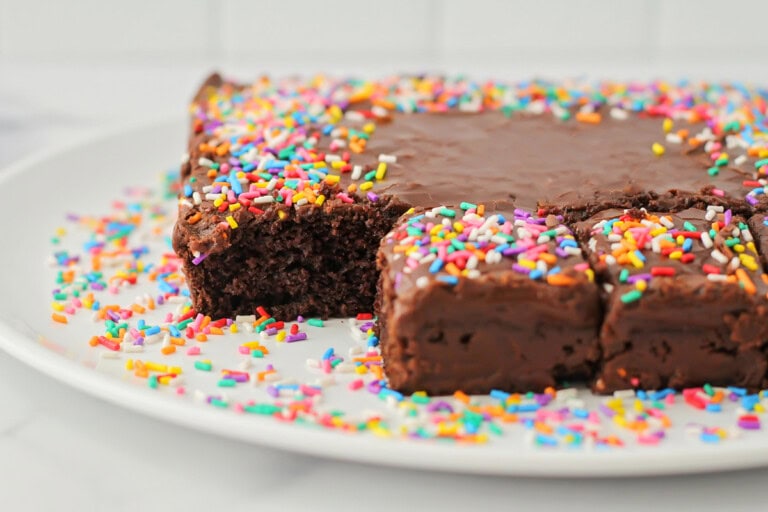 One Bowl Chocolate Cake | Lil' Luna