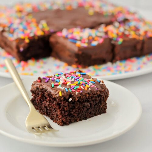 One Bowl Chocolate Cake | Lil' Luna