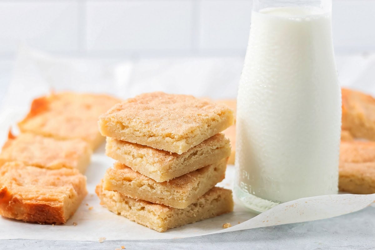 Snickerdoodle Blondies Recipe