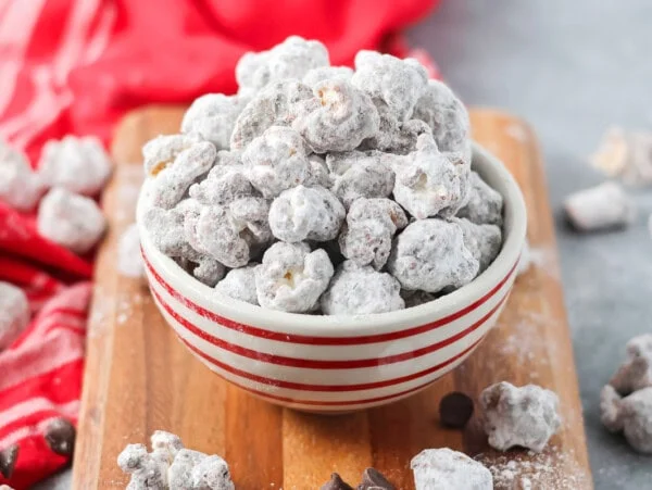 Puppy chow popcorn in a small bowl.