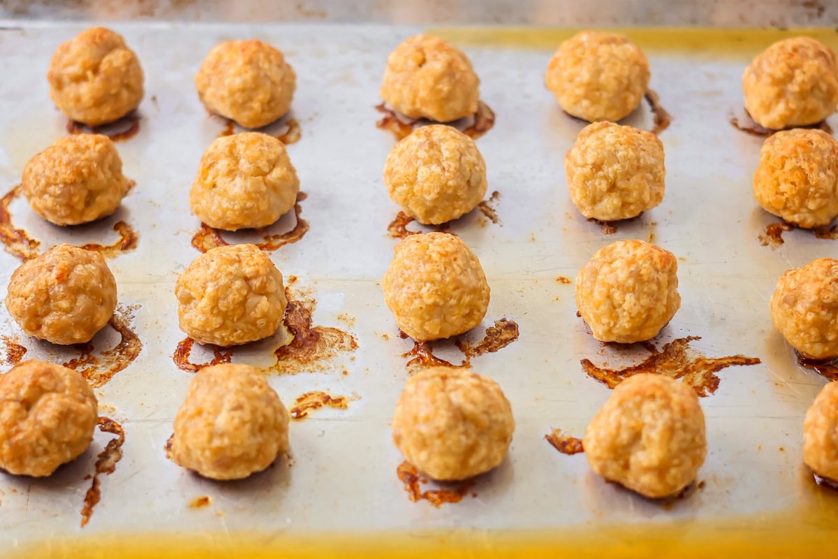 Baked chicken meatballs.
