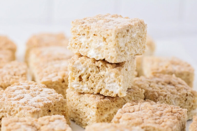 Multiple churro rice krispie treats.