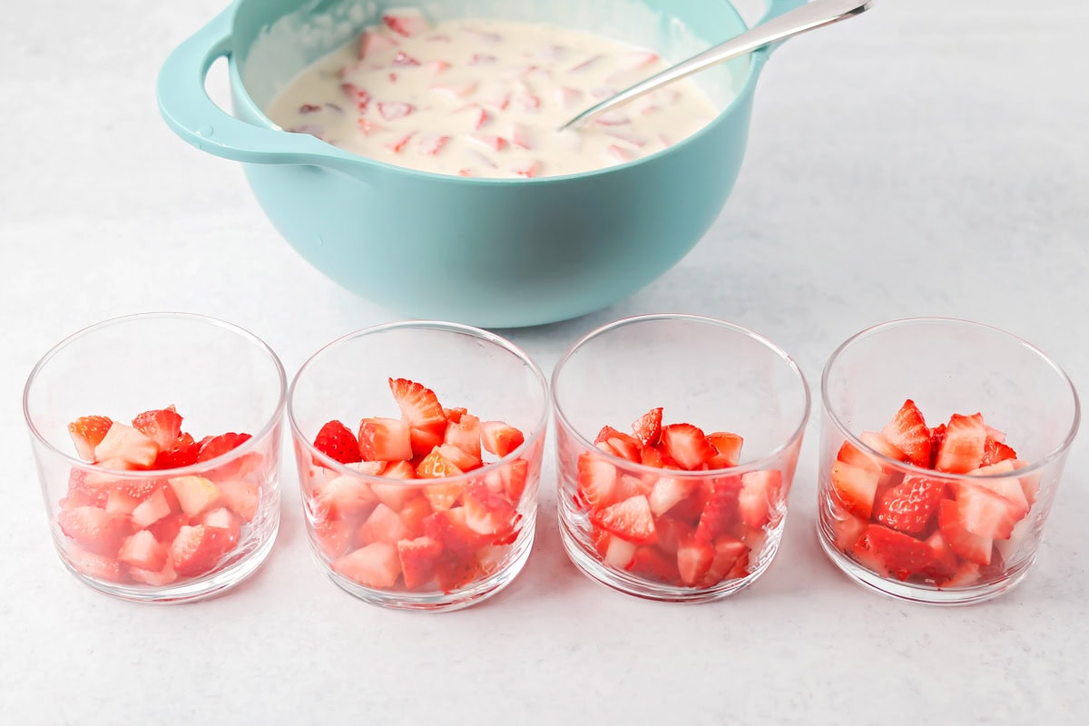 Fresas con Crema mixes strawberries with a silky vanilla cream. This 10-minute, no-bake dessert chills into spoonable perfection. Adding diced strawberries to 4 serving dishes,