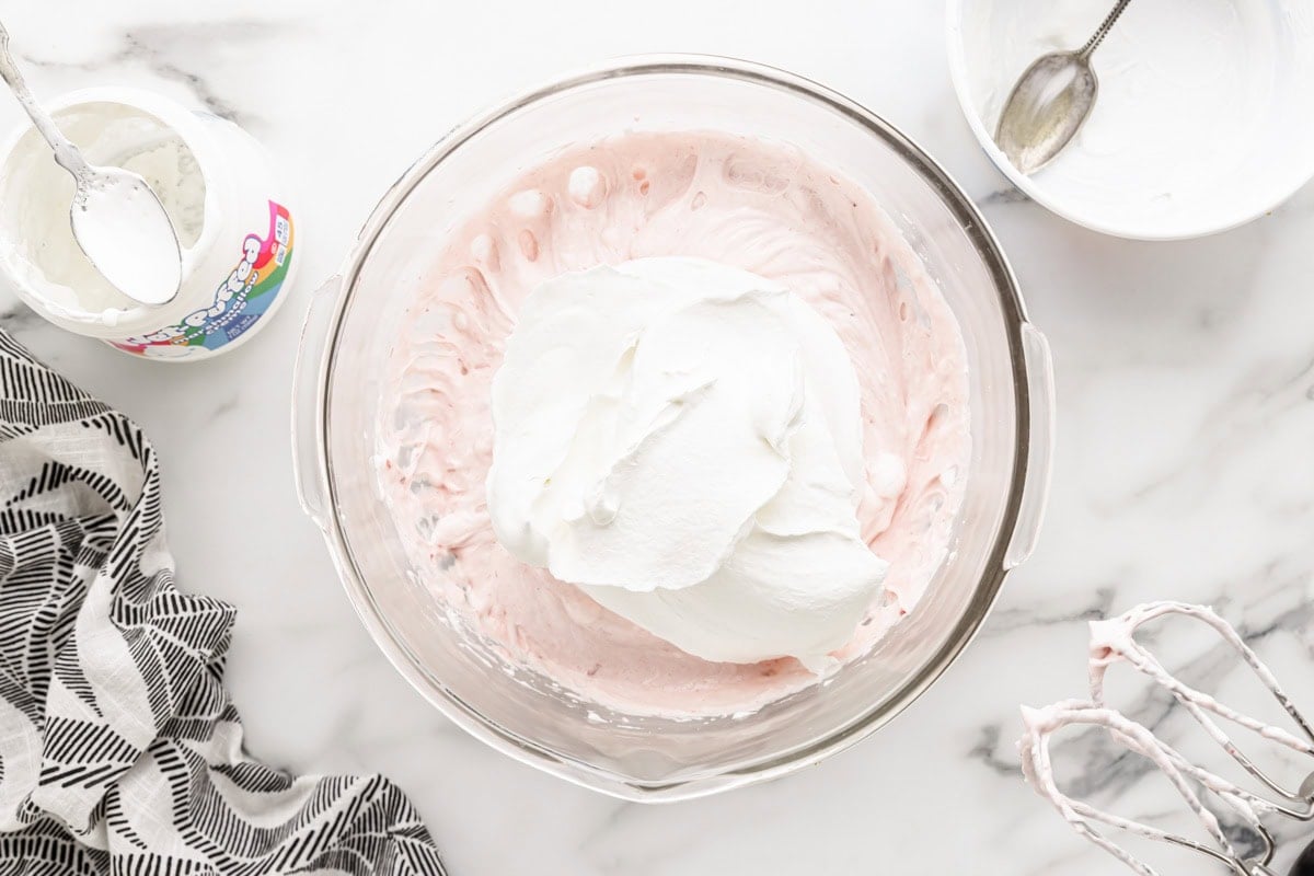 How to make strawberry fruit dip process hot.