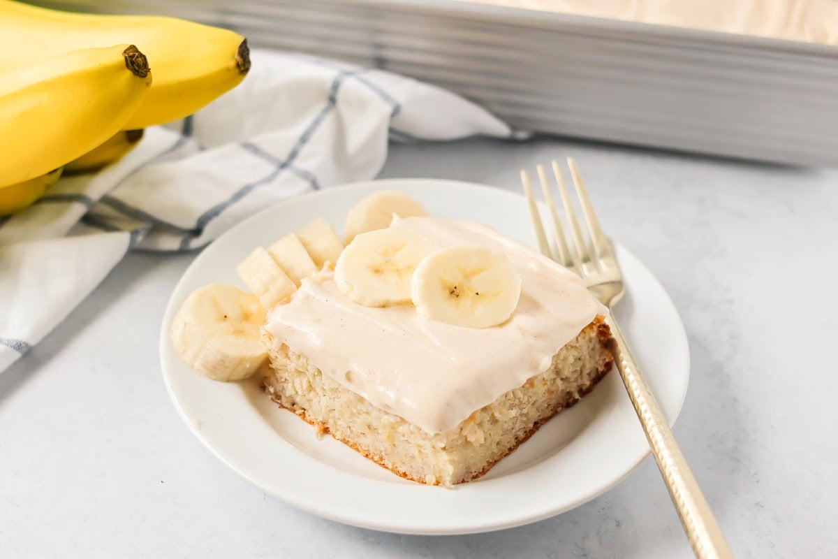 Easy Banana Cake Recipe